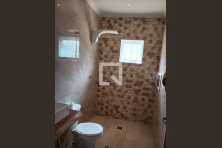 Casa de condomínio à venda com 130m², 3 quartos e 2 vagasBanheiro