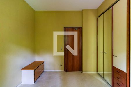 Apartamento à venda com 380m², 4 quartos e 4 vagas Apartamento à venda com 380m², 4 quartos e 4 vagasSuíte 3