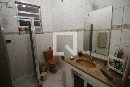 Casa à venda com 103m², 2 quartos e 1 vagaBanheiro