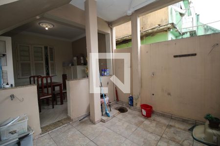 Casa à venda com 103m², 2 quartos e 1 vagaÁrea de Serviço