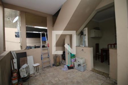 Casa à venda com 103m², 2 quartos e 1 vagaÁrea de Serviço