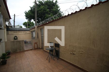 Casa à venda com 103m², 2 quartos e 1 vagaQuintal