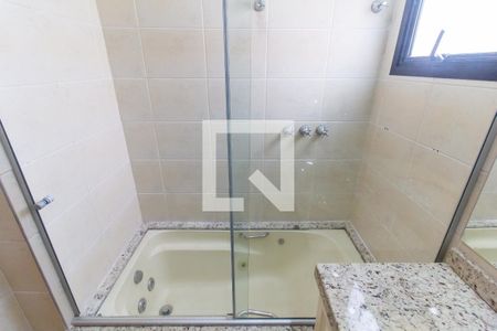 Apartamento à venda com 147m², 3 quartos e 3 vagasBanheiro do Quarto 1 - Suíte