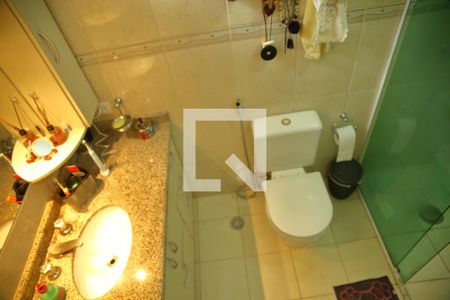 Casa à venda com 195m², 4 quartos e 3 vagasBanheiro Suíte 1