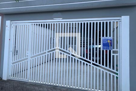 Casa à venda com 195m², 4 quartos e 3 vagasFachada