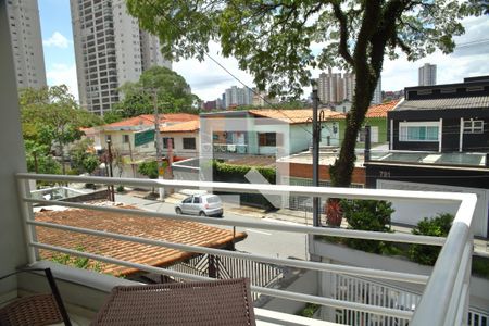 Casa à venda com 195m², 4 quartos e 3 vagasSacada Suíte 1