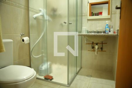 Casa à venda com 195m², 4 quartos e 3 vagasBanheiro Suíte 2