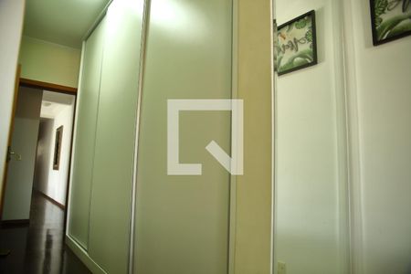 Casa à venda com 195m², 4 quartos e 3 vagasSuíte 1 - armários