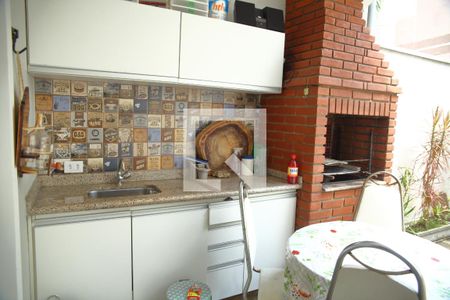 Casa à venda com 195m², 4 quartos e 3 vagasChurrasqueira