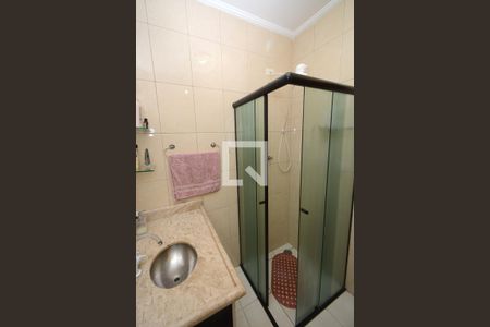 Casa à venda com 115m², 3 quartos e 2 vagasBanheiro