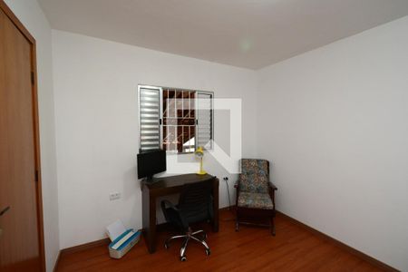 Casa à venda com 115m², 3 quartos e 2 vagasQuarto 3