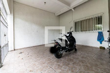 Casa à venda com 144m², 5 quartos e 2 vagas Casa à venda com 144m², 5 quartos e 2 vagasGaragem