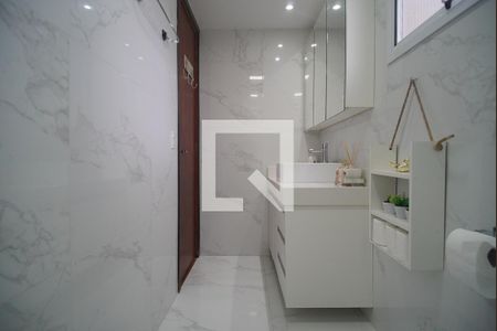 Apartamento à venda com 87m², 2 quartos e sem vaga Apartamento à venda com 87m², 2 quartos e sem vagaBanheiro