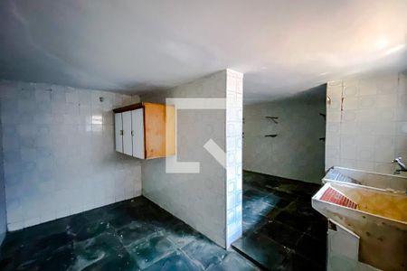 Casa à venda com 160m², 3 quartos e 1 vagaÁrea de Serviço