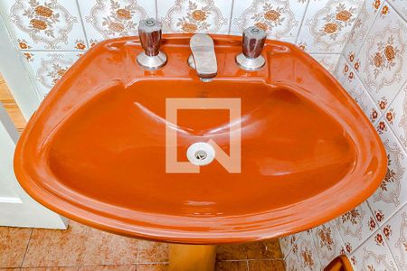 Casa à venda com 160m², 3 quartos e 1 vagaBanheiro