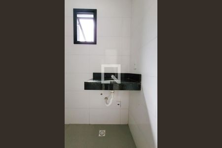 Casa à venda com 141m², 3 quartos e 2 vagas Casa à venda com 141m², 3 quartos e 2 vagasBanheiro