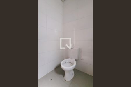 Casa à venda com 141m², 3 quartos e 2 vagas Casa à venda com 141m², 3 quartos e 2 vagasBanheiro