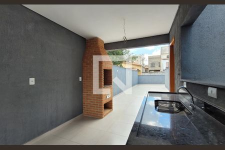 Casa à venda com 141m², 3 quartos e 2 vagas Casa à venda com 141m², 3 quartos e 2 vagasCobertura