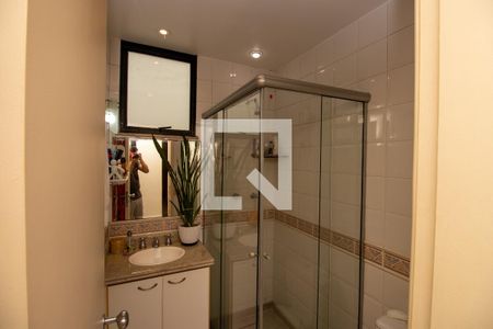 Apartamento à venda com 102m², 2 quartos e 2 vagasBanheiro Social