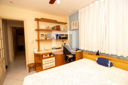 Apartamento à venda com 102m², 2 quartos e 2 vagasQuarto 2