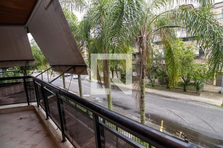 Apartamento à venda com 102m², 2 quartos e 2 vagasVaranda