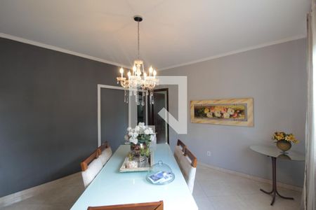 Casa à venda com 200m², 3 quartos e 2 vagasCopa