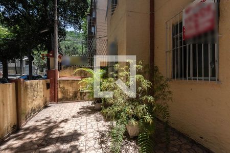 Apartamento à venda com 72m², 2 quartos e sem vagaÁrea comum
