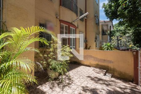 Apartamento à venda com 72m², 2 quartos e sem vagaÁrea comum