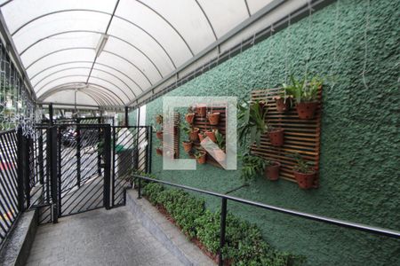 Apartamento à venda com 72m², 2 quartos e 1 vagaÁrea Comum 