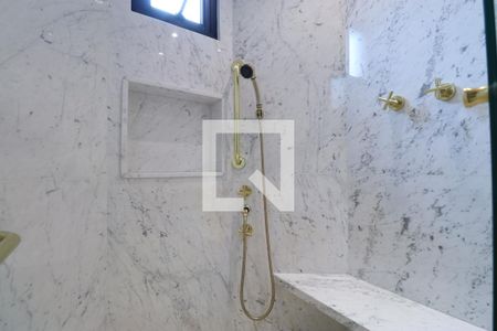 Apartamento à venda com 886m², 4 quartos e 6 vagasBanheiro da Suíte 3