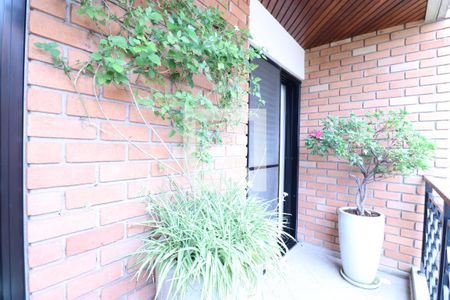 Apartamento à venda com 886m², 4 quartos e 6 vagasVaranda da Suite 3 e 4