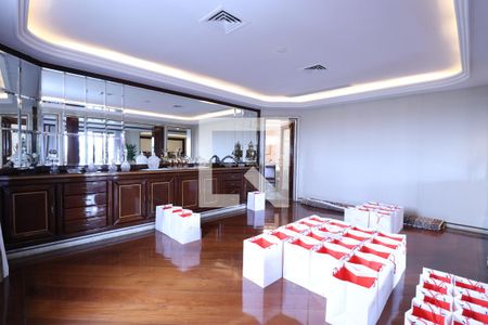 Apartamento à venda com 886m², 4 quartos e 6 vagasSala 3