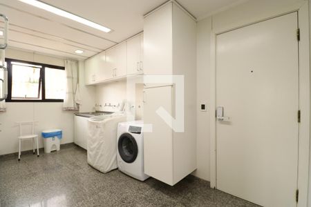 Apartamento à venda com 886m², 4 quartos e 6 vagasÁrea de Serviço