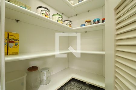 Apartamento à venda com 886m², 4 quartos e 6 vagasDespensa