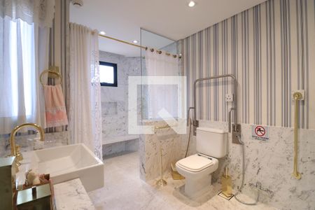 Apartamento à venda com 886m², 4 quartos e 6 vagasBanheiro 1 da Suíte 1