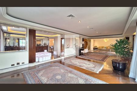 Apartamento à venda com 886m², 4 quartos e 6 vagasSala 2