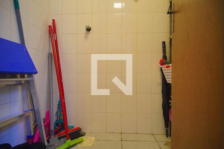 Apartamento para alugar com 245m², 3 quartos e 2 vagas Apartamento para alugar com 245m², 3 quartos e 2 vagasBanheiro de serviço
