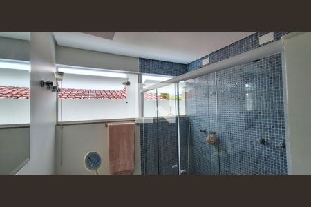 Casa à venda com 400m², 3 quartos e 4 vagas Casa à venda com 400m², 3 quartos e 4 vagasBanheiro/Quarto 2