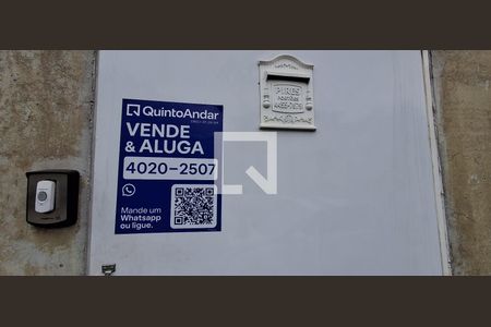 Casa à venda com 400m², 3 quartos e 4 vagas Casa à venda com 400m², 3 quartos e 4 vagasFachada