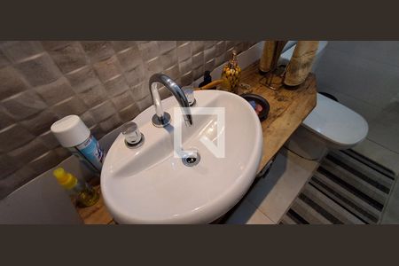 Casa à venda com 400m², 3 quartos e 4 vagas Casa à venda com 400m², 3 quartos e 4 vagasBanheiro Social