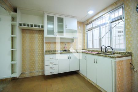 Casa à venda com 164m², 3 quartos e 1 vaga Casa à venda com 164m², 3 quartos e 1 vagaCozinha