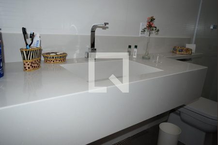 Casa à venda com 300m², 3 quartos e 2 vagasBanheiro Quarto