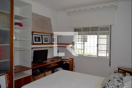 Casa à venda com 300m², 3 quartos e 2 vagasQuarto 2