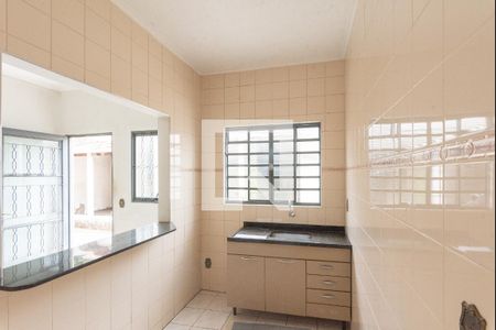 Casa à venda com 134m², 3 quartos e 2 vagasCasa 2- Cozinha