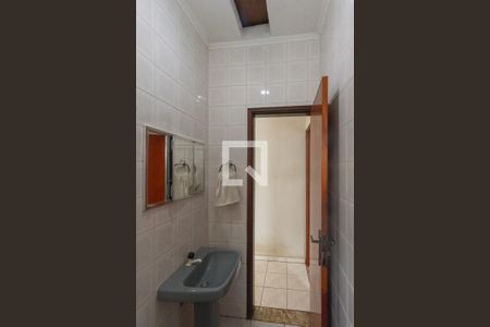 Casa à venda com 134m², 3 quartos e 2 vagasCasa 2 - Banheiro 