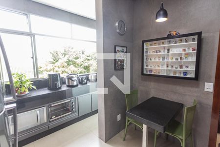 Apartamento à venda com 100m², 3 quartos e 2 vagas Apartamento à venda com 100m², 3 quartos e 2 vagasCozinha