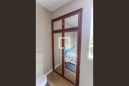 Apartamento à venda com 100m², 3 quartos e 2 vagas Apartamento à venda com 100m², 3 quartos e 2 vagasArmário do Quarto 3