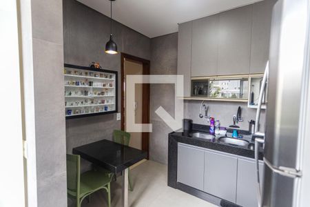 Apartamento à venda com 100m², 3 quartos e 2 vagas Apartamento à venda com 100m², 3 quartos e 2 vagasCozinha