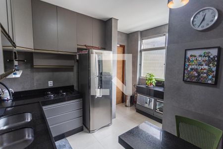 Apartamento à venda com 100m², 3 quartos e 2 vagas Apartamento à venda com 100m², 3 quartos e 2 vagasCozinha
