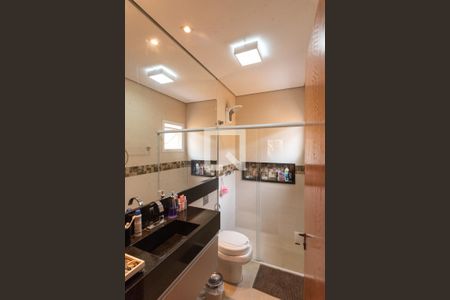 Casa à venda com 320m², 3 quartos e 1 vaga Casa à venda com 320m², 3 quartos e 1 vagaBanheiro da Suíte